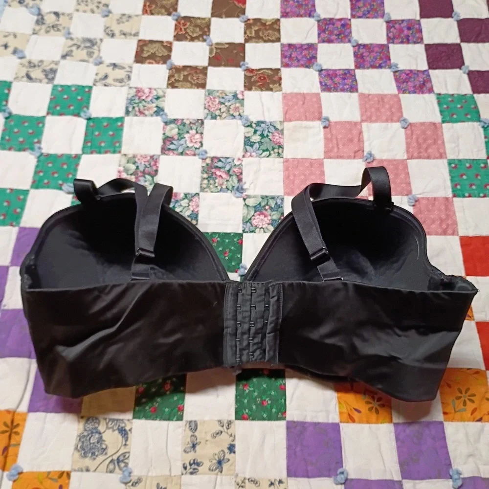 Cacique Solid Black Balconette Bra Womens‎ Size 42F Underwired